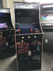 Arcade Classic met meer dan 4500 spellen +  20,5 " LCD monitor
